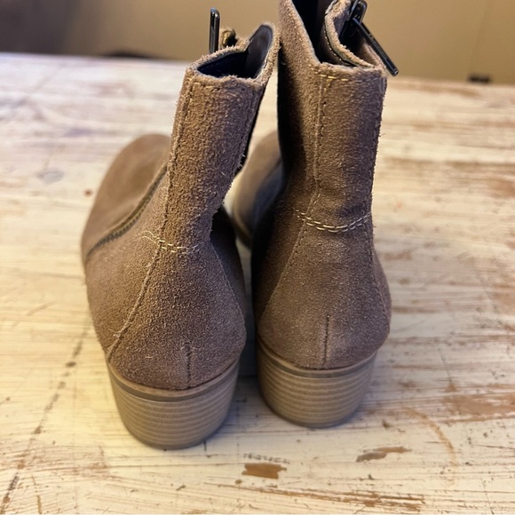 Euro soft by sofft suede boots size 6.5 - Picture 5 of 8